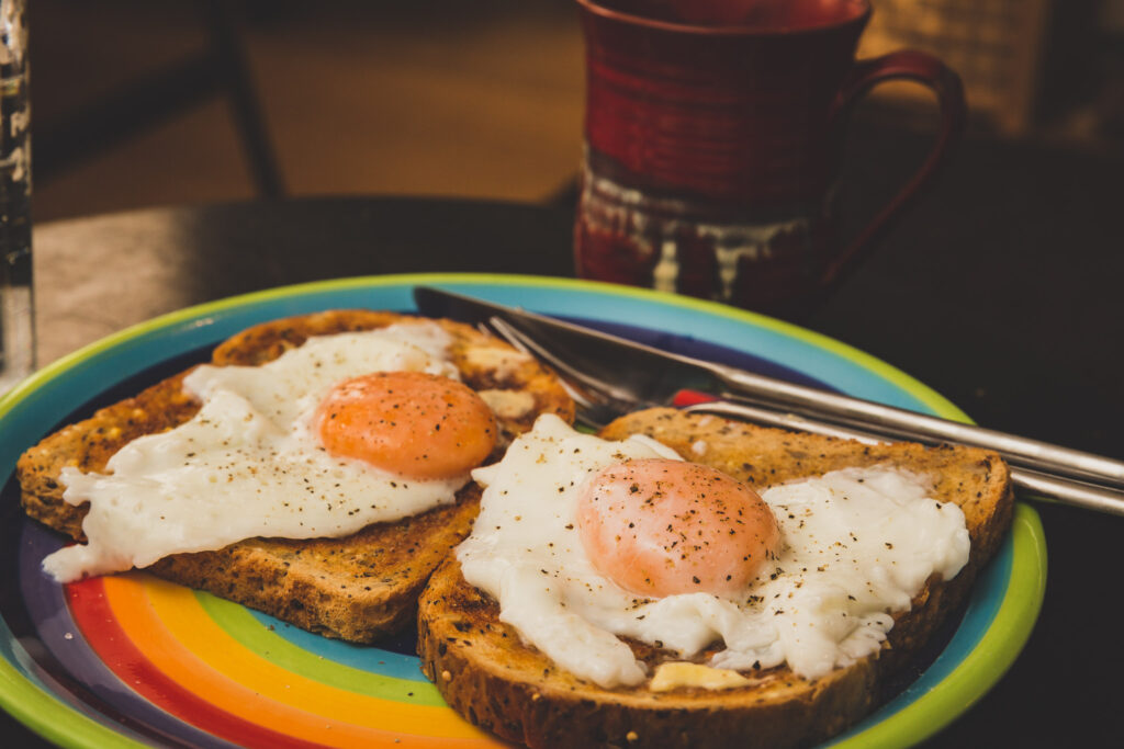 Poached eggs on toast